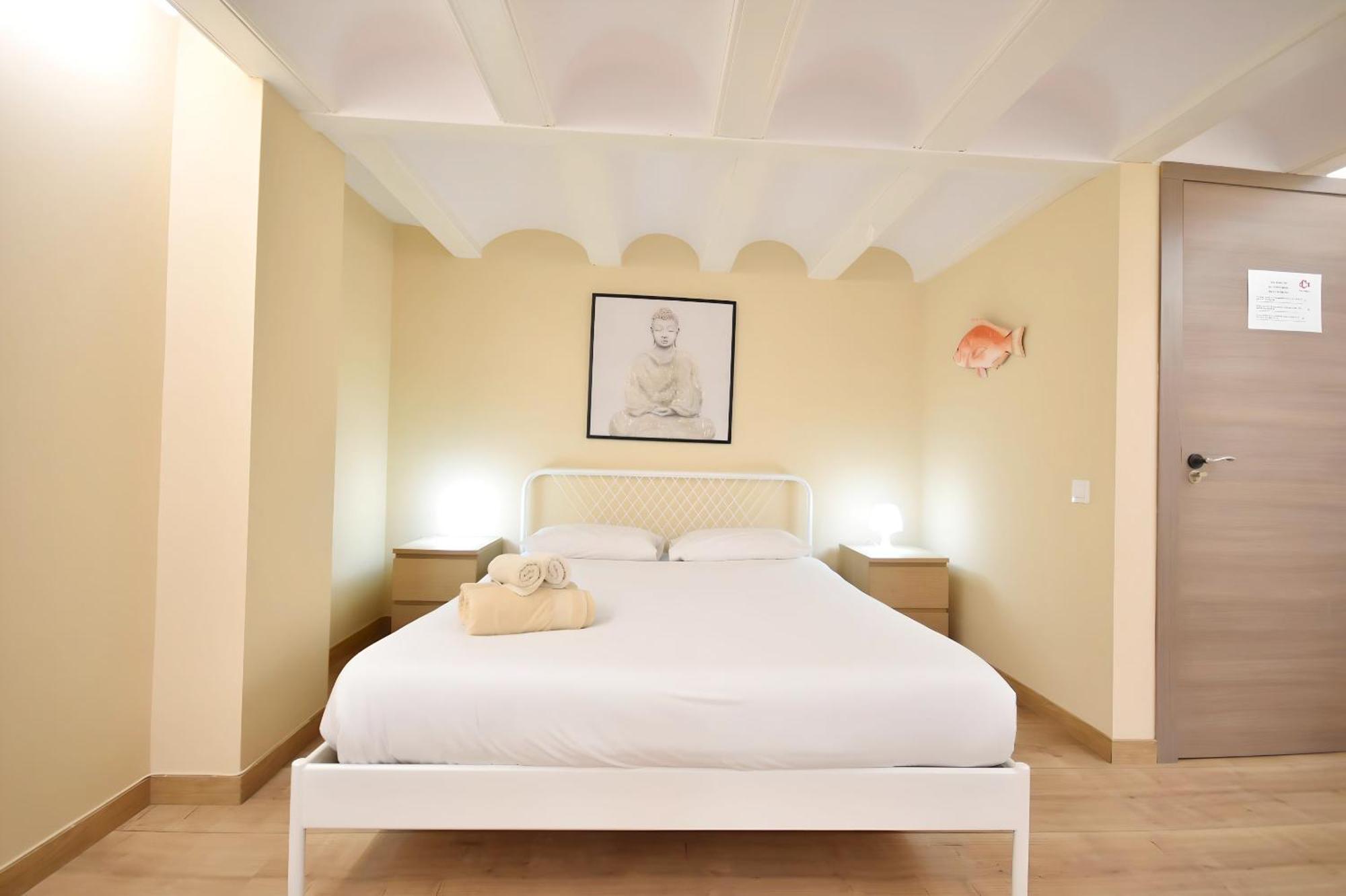 Centrico Apartamento Al Lado De Torres De Quart Valencia Exterior photo