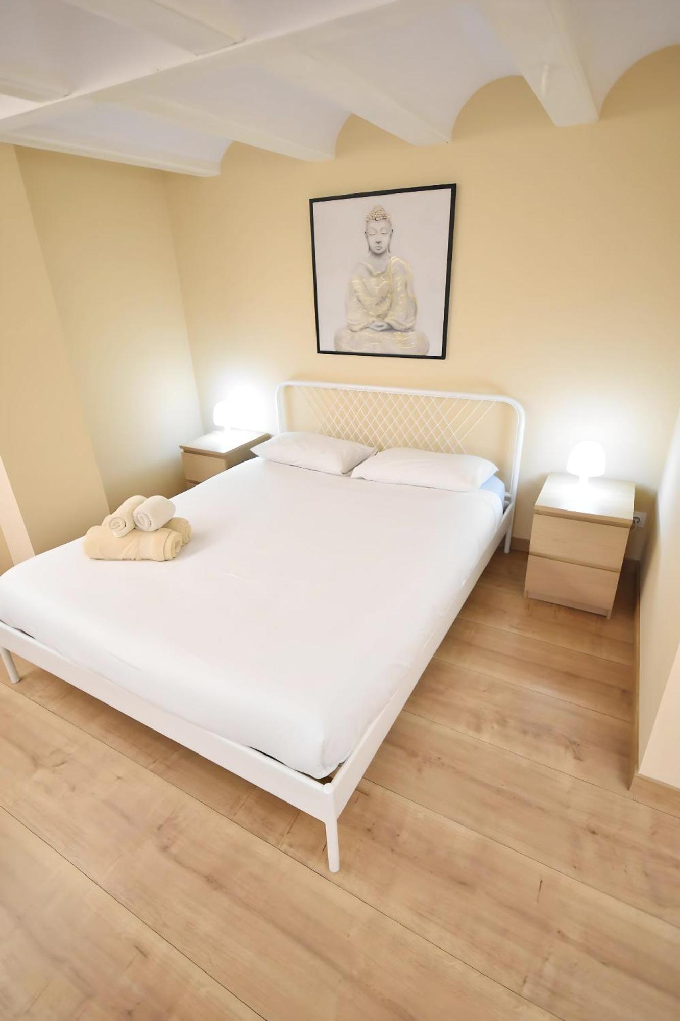 Centrico Apartamento Al Lado De Torres De Quart Valencia Exterior photo